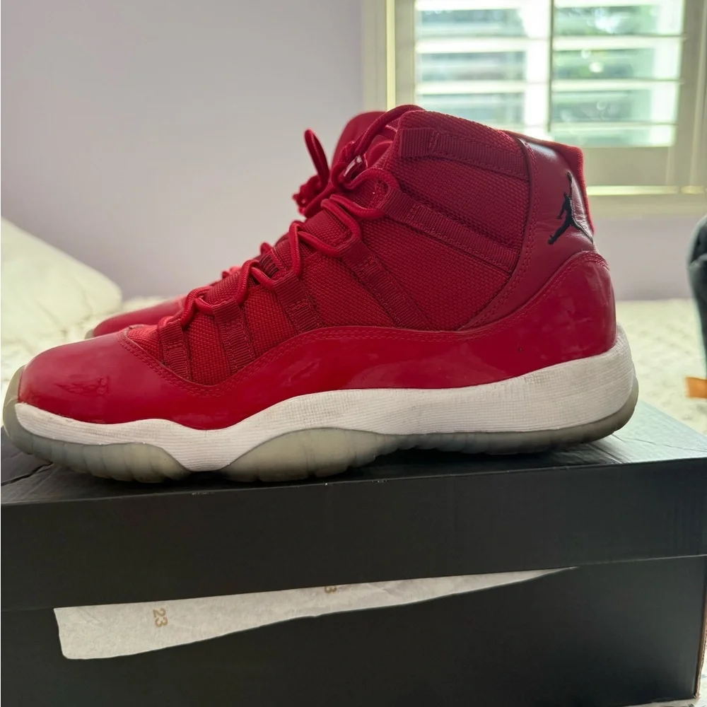 Red Jordan 11 “win like 96” - Picture 5 of 8